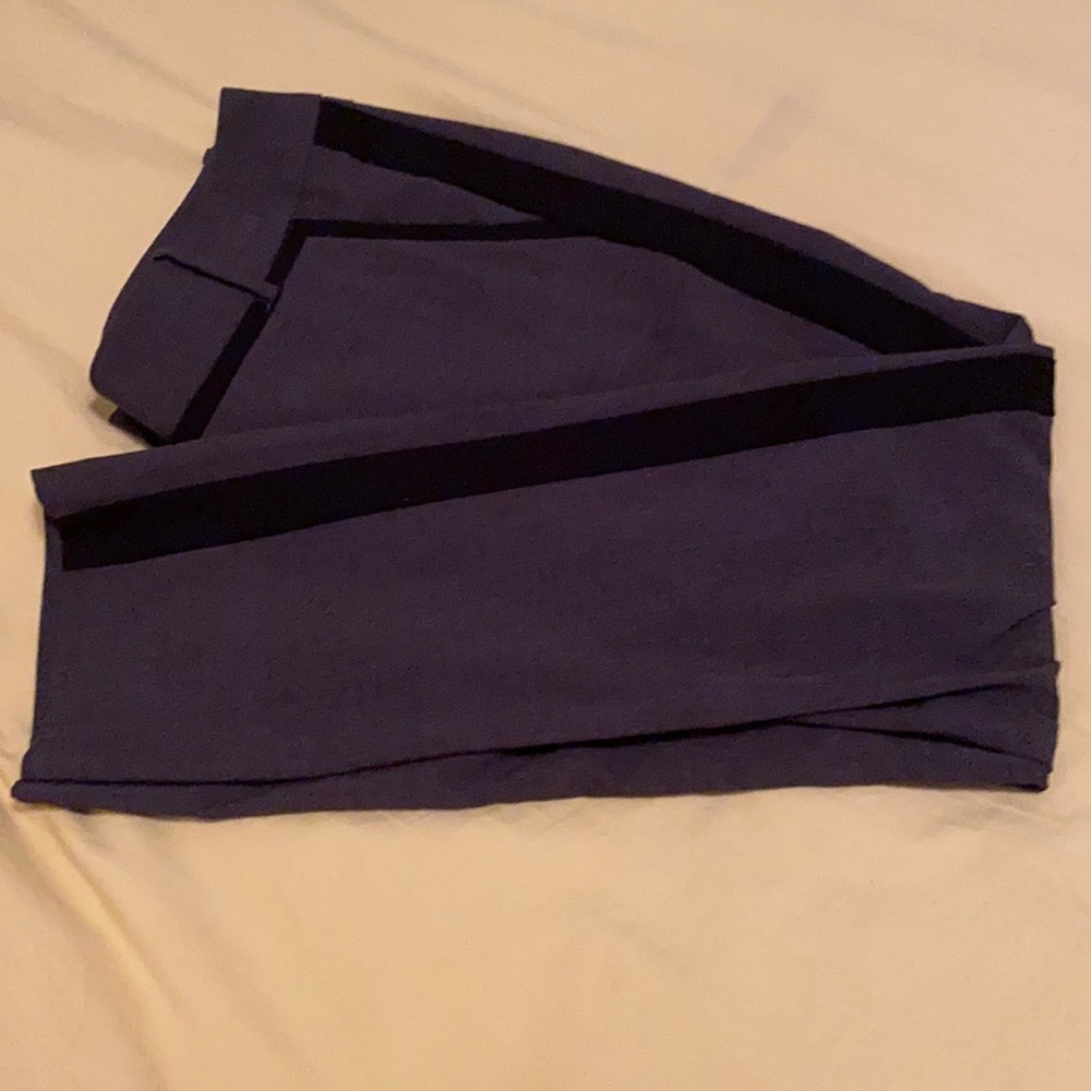 Dark Gray With Black Side Strip Size 8 - image 1